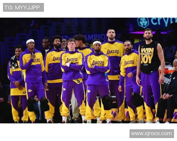 湖人勇士精彩对决重播回顾全场精彩瞬间与战术分析