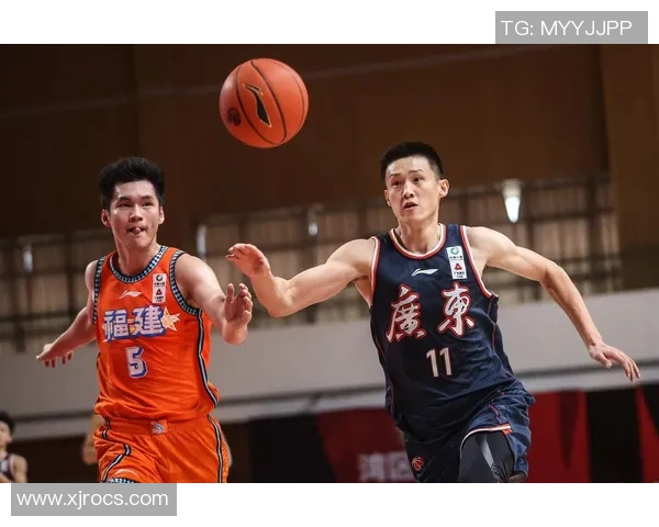 广东与同曦篮球队历史交锋记录分析及战绩回顾